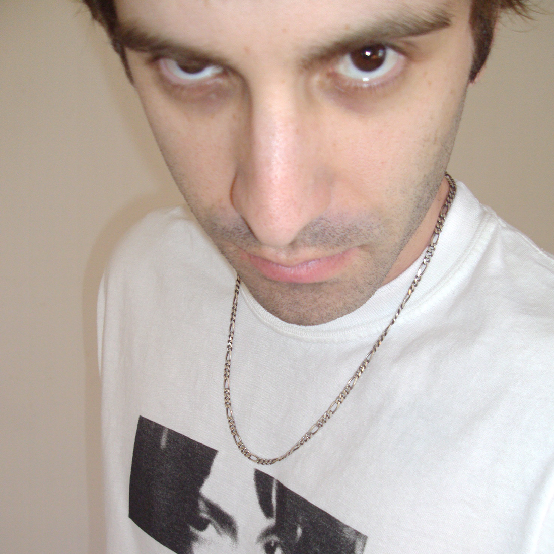 maria's eyes tee