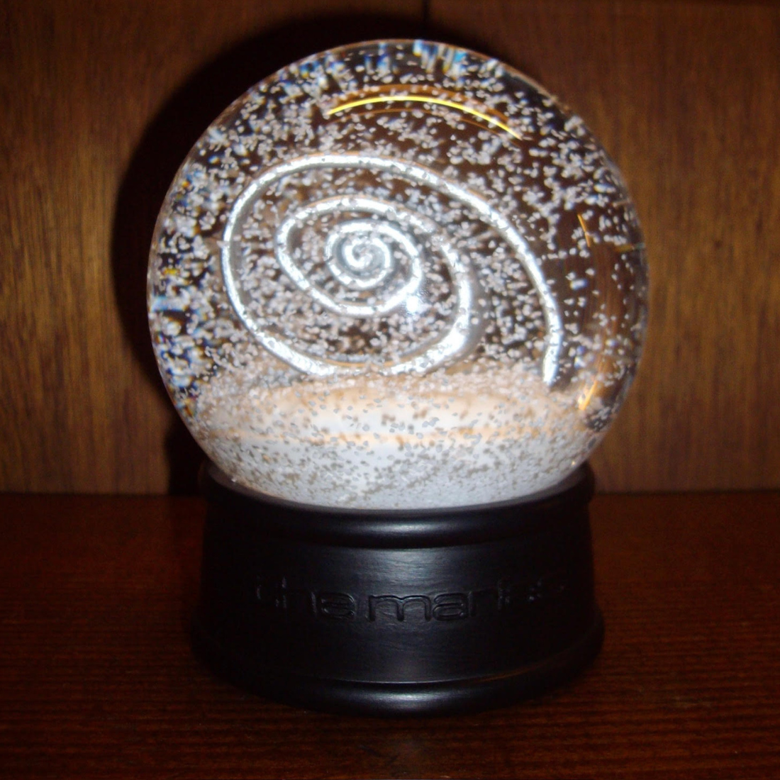 submarine swirl snow globe