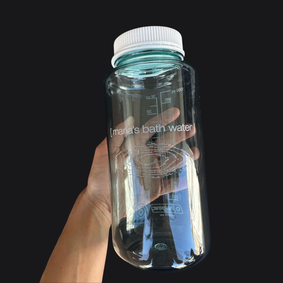 maría's bath water bottle